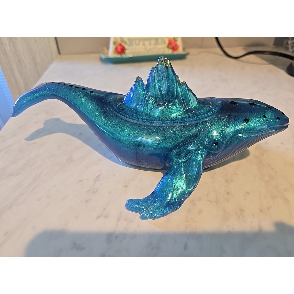 Resin Blue Whale Decoration Gift Trinket Holder Handmade. 630